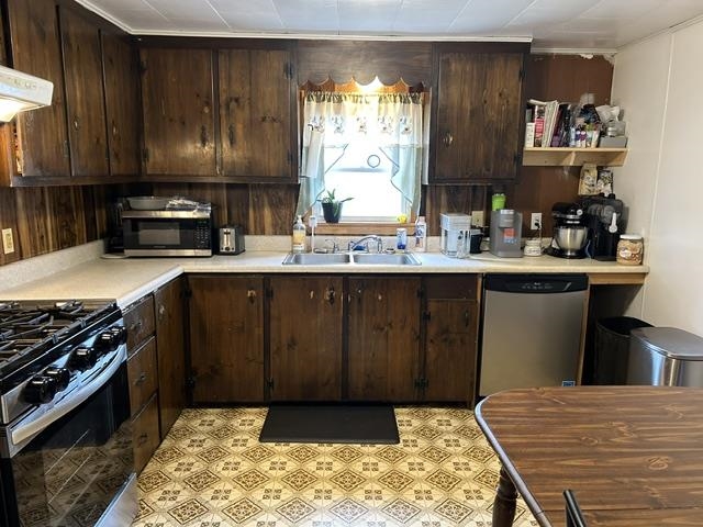 33 Edwards Street Colebrook, NH 03576 - Photo 7 of 29