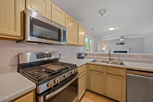 $500,000 | 2 Red Bluff Court, Durham, NC 27713