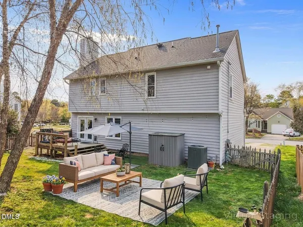 $500,000 | 2 Red Bluff Court, Durham, NC 27713