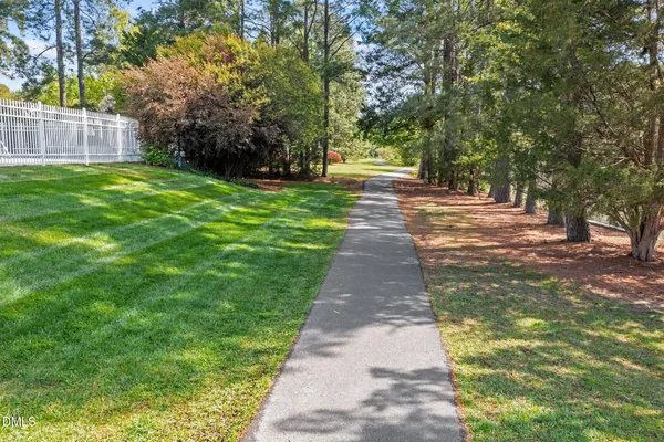 $500,000 | 2 Red Bluff Court, Durham, NC 27713