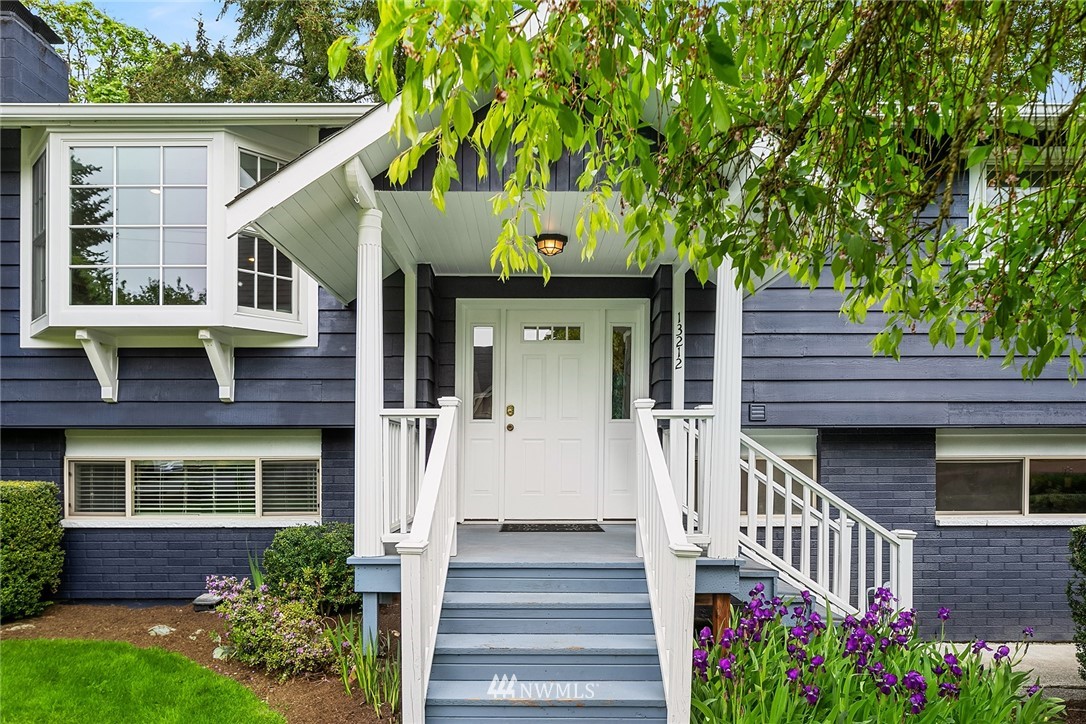 13212 173rd Avenue Southeast Renton, WA 98059 - Photo 2 of 19 Gallery Image 2