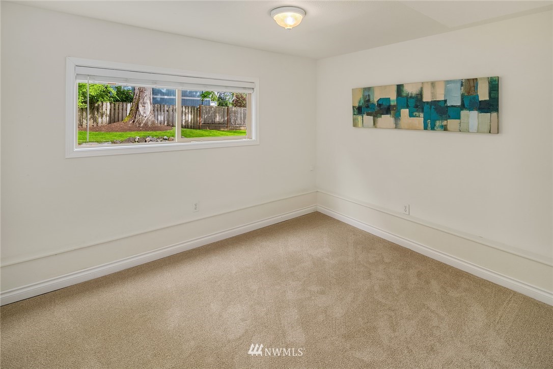 13212 173rd Avenue Southeast Renton, WA 98059 - Photo 13 of 19 Gallery Image 13