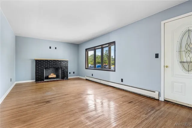 $199,995 | 5775 Genesee Street, Lancaster, NY 14086