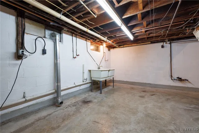 $199,995 | 5775 Genesee Street, Lancaster, NY 14086