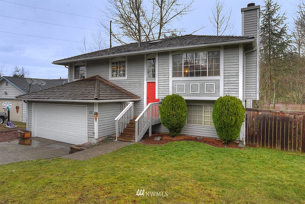 1018 South 23rd Street Renton, WA 98055 - Photo 1 of 14