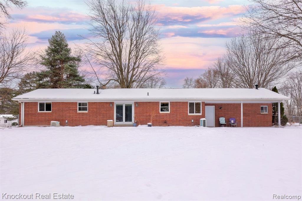 1914 Schust Road Saginaw, MI 48604 - Photo 38 of 54 Gallery Image 38