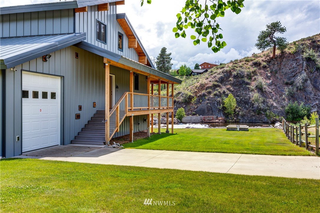 34 South Maughn River Road Winthrop, WA 98862 - Photo 4 of 40 Gallery Image 4