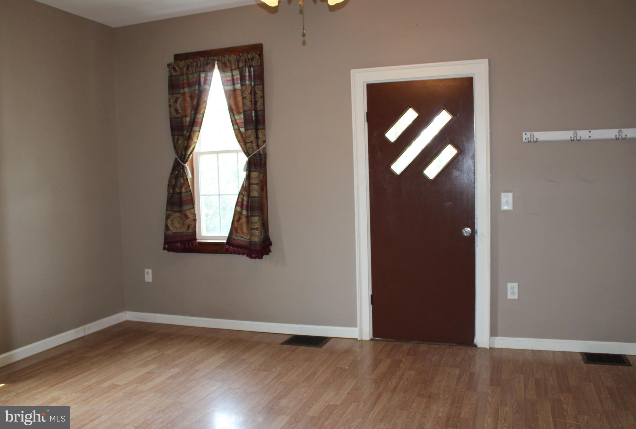 550 Winifred Road Cumberland, MD 21502 - Photo 31 of 81 Dining Room Front Entrance View
