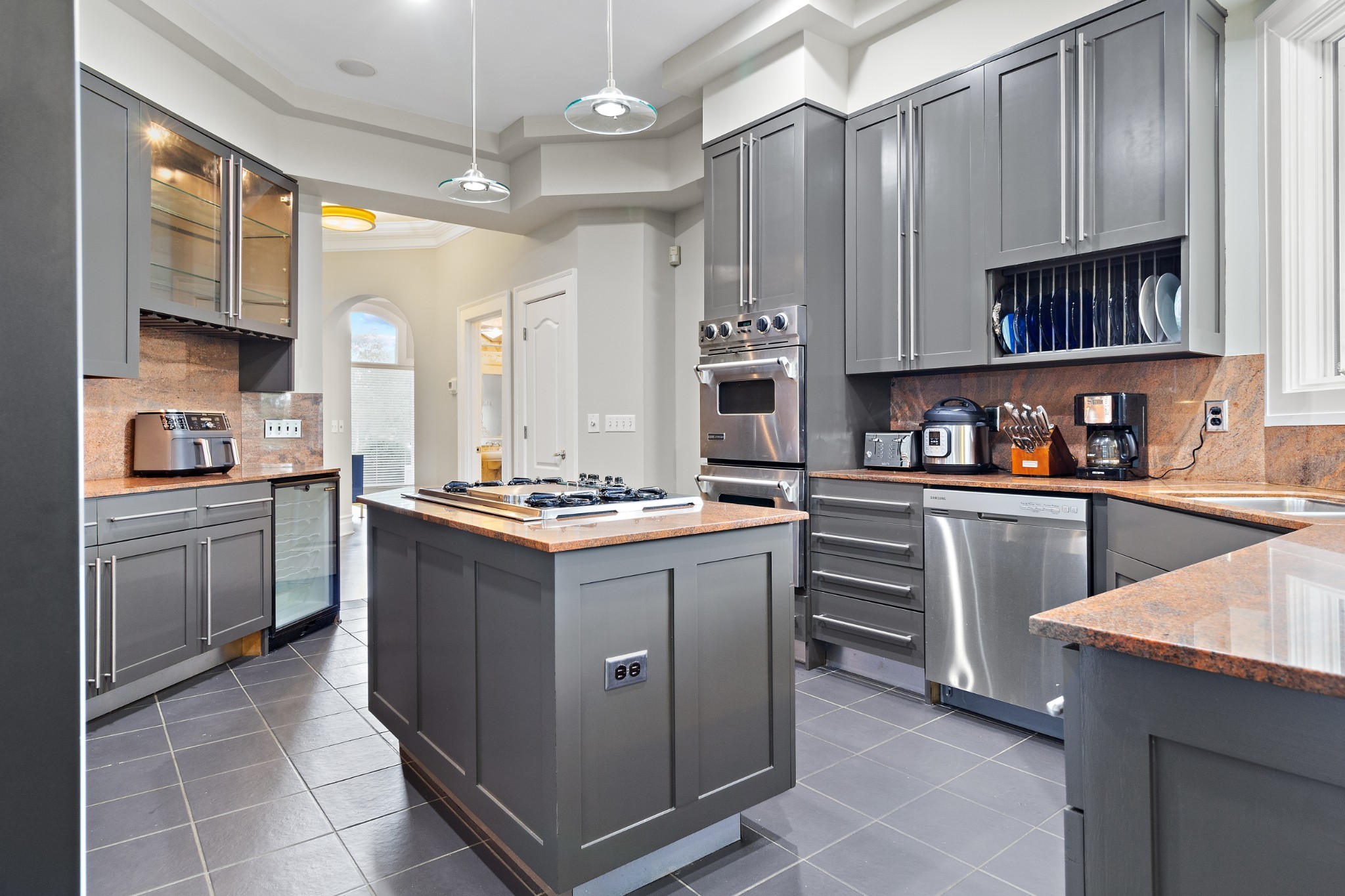 1598 Palmer Road Lebanon, TN 37090 - Photo 19 of 56 a kitchen with cabinets and appliances