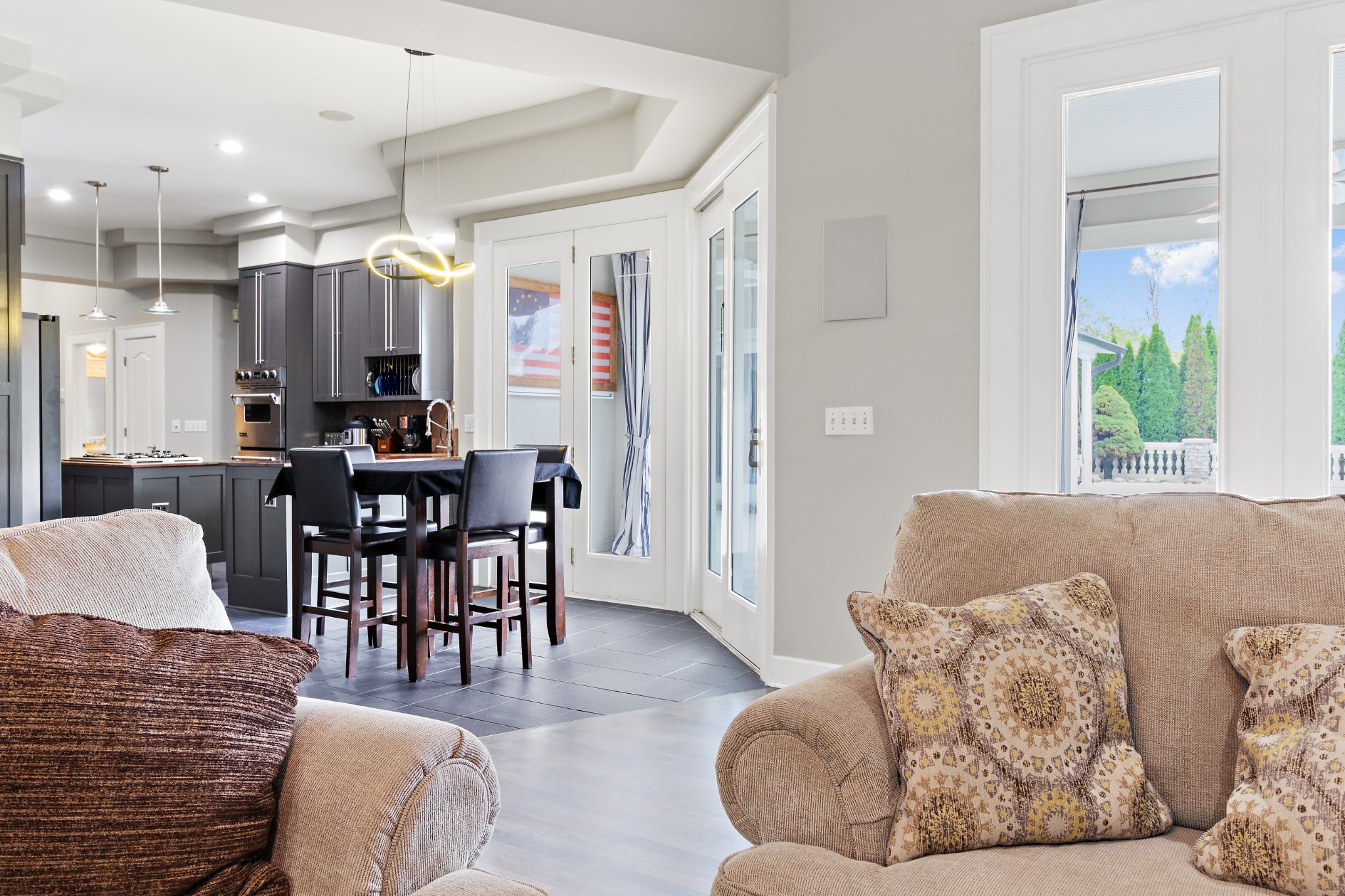 1598 Palmer Road Lebanon, TN 37090 - Photo 42 of 56 a living room with furniture and a dining table