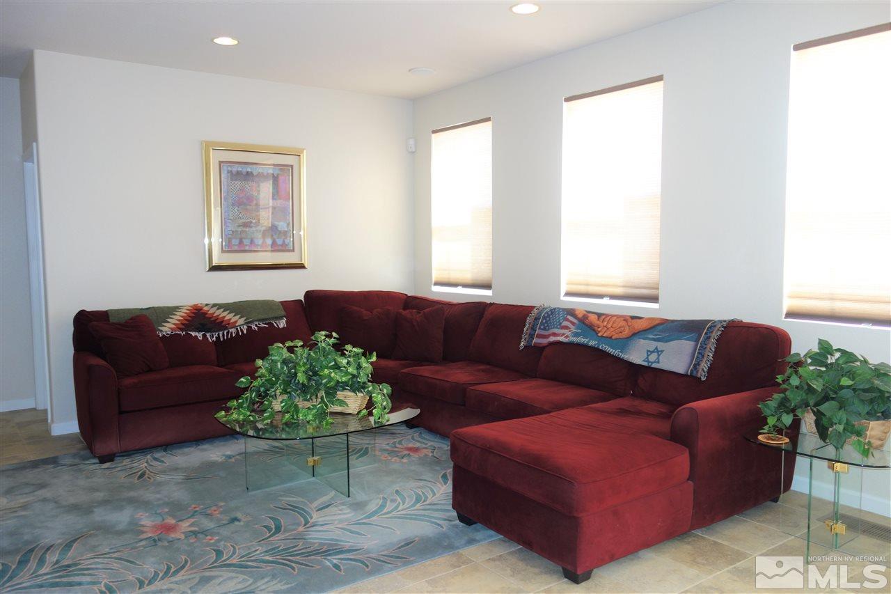 8998 Finnsech Drive Reno, NV 89506 - Photo 4 of 25 Photo 4