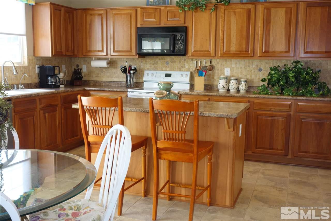 8998 Finnsech Drive Reno, NV 89506 - Photo 6 of 25 Photo 6