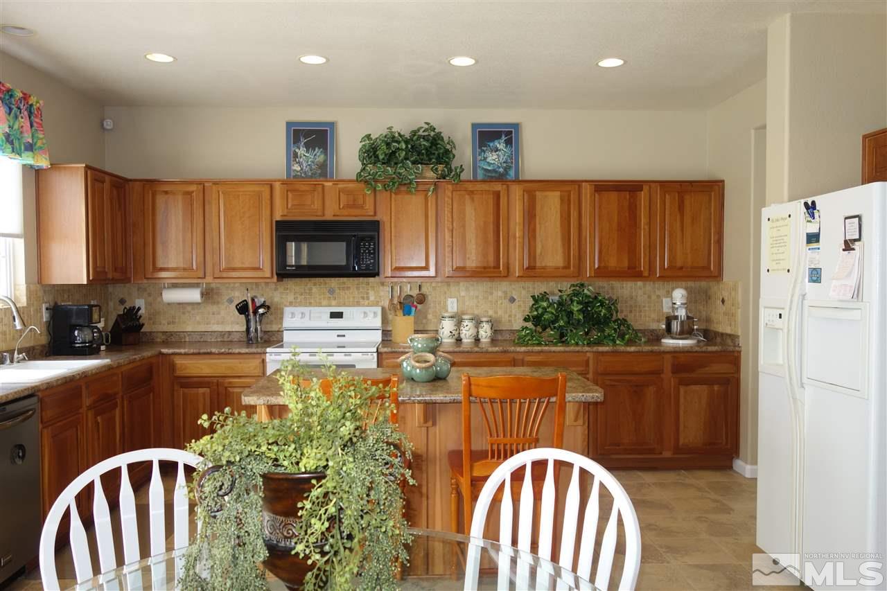 8998 Finnsech Drive Reno, NV 89506 - Photo 7 of 25 Photo 7
