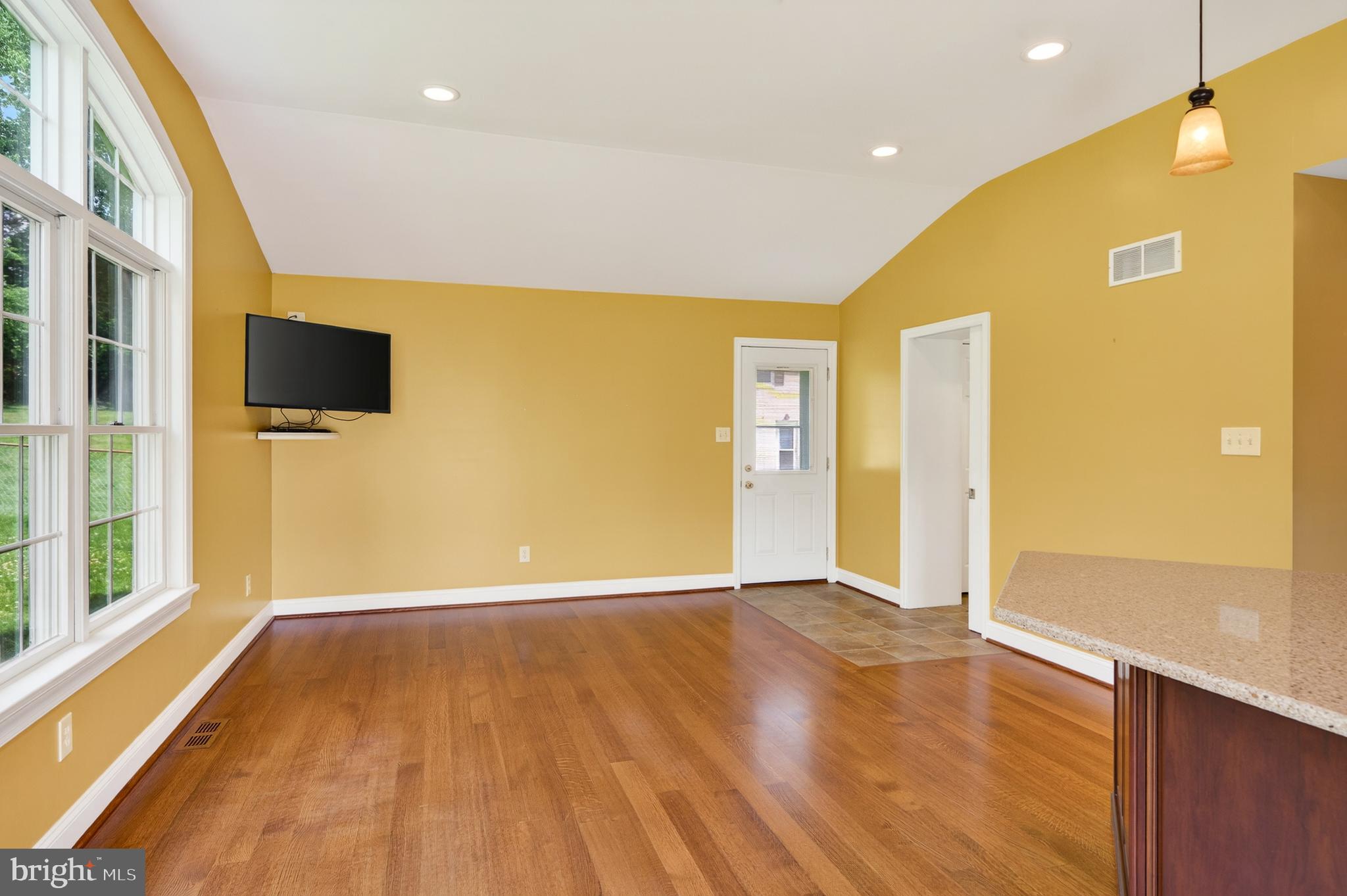2741 Hillview Road Broomall, PA 19008 - Photo 25 of 80 Breakfast Room/Dining Area