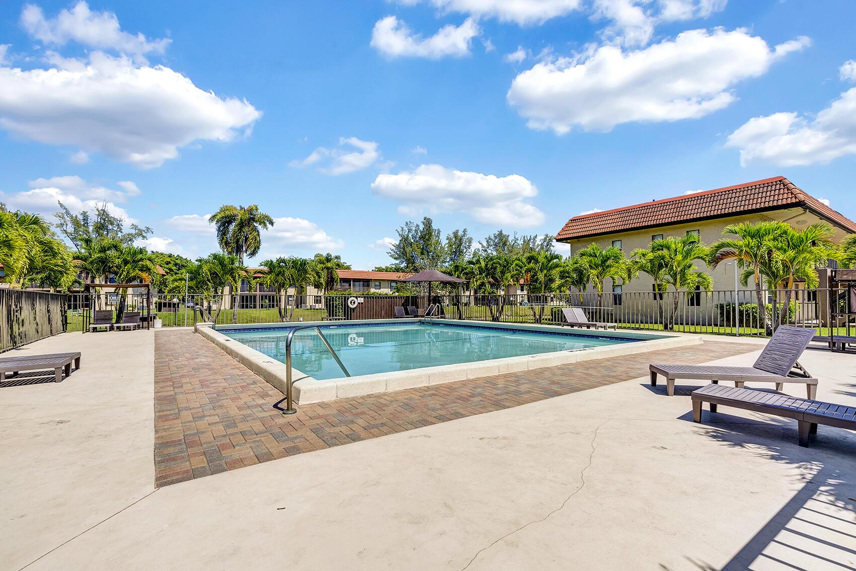 21895 Lake Forest Circle, Unit 201 Boca Raton, FL 33433 - Photo 34 of 44 DSC09861_2_3