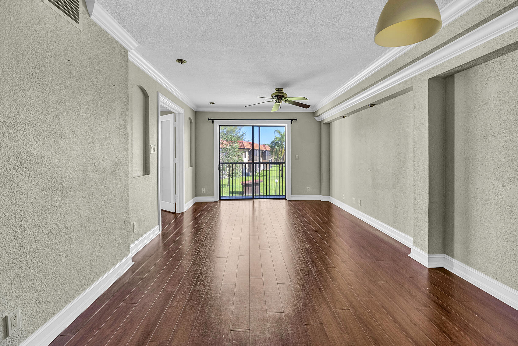 21895 Lake Forest Circle, Unit 201 Boca Raton, FL 33433 - Photo 7 of 44 DSC09944_5_6