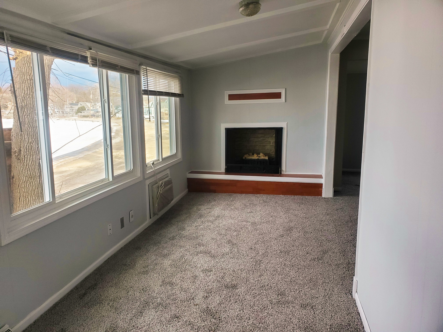 185 Eagle Point Road Fox Lake, IL 60020 - Photo 13 of 42 an empty room with windows
