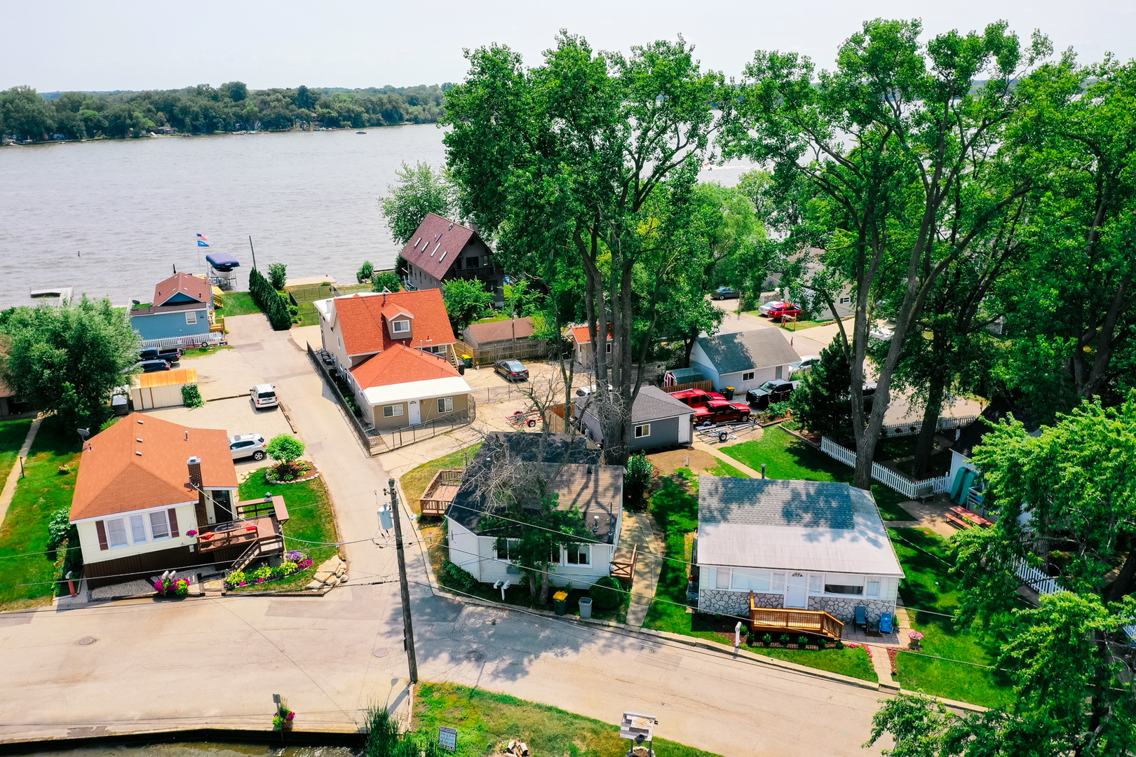 185 Eagle Point Road Fox Lake, IL 60020 - Photo 32 of 42 an aerial view of a house with outdoor space and lake view