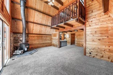 a view of a car garage of the house