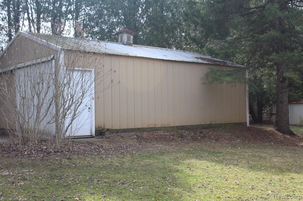 450 South Conklin Road Lake Orion, MI 48362 - Photo 11 of 30 Gallery Image 11