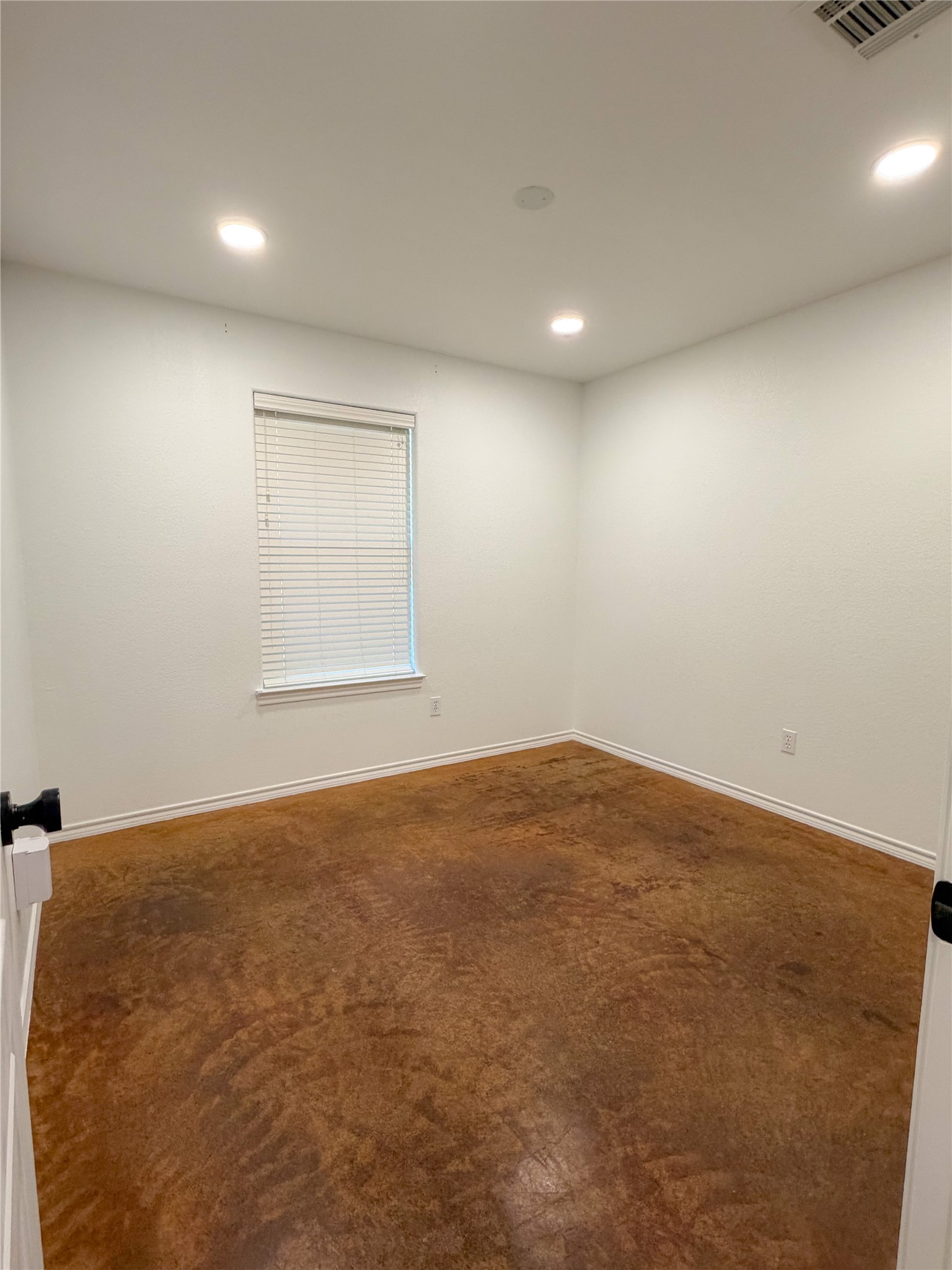 430 Summit Ridge Drive North Point Venture, TX 78645 - Photo 24 of 39 Unfurnished room featuring recessed lighting and dark carpet