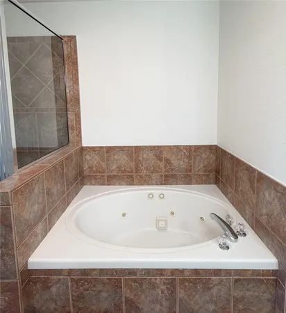 $2,500 | 430 Summit Ridge Drive North, Point Venture, TX 78645
