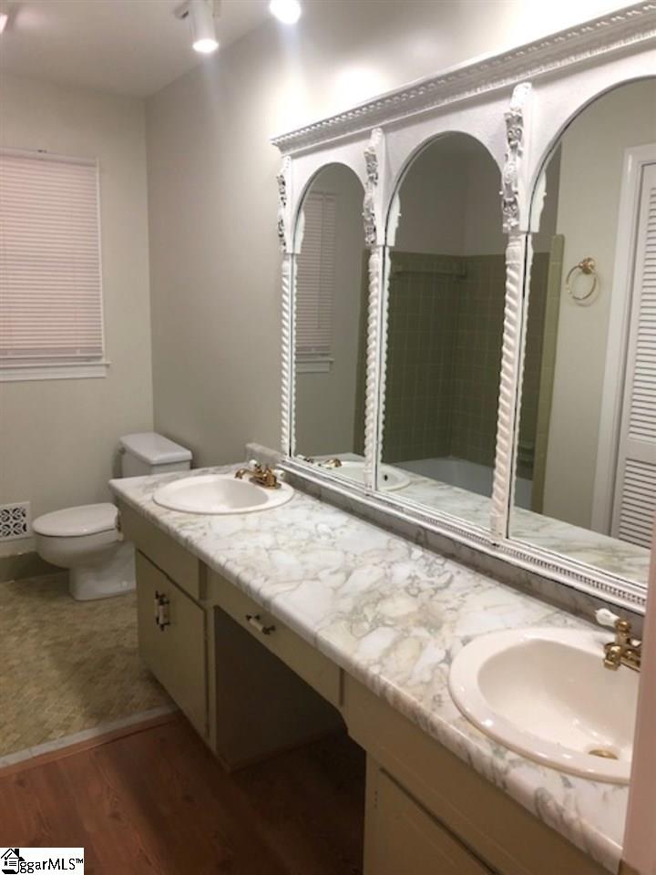 246 Log Shoals Road Greenville, SC 29607 - Photo 14 of 33 Gallery Image 14