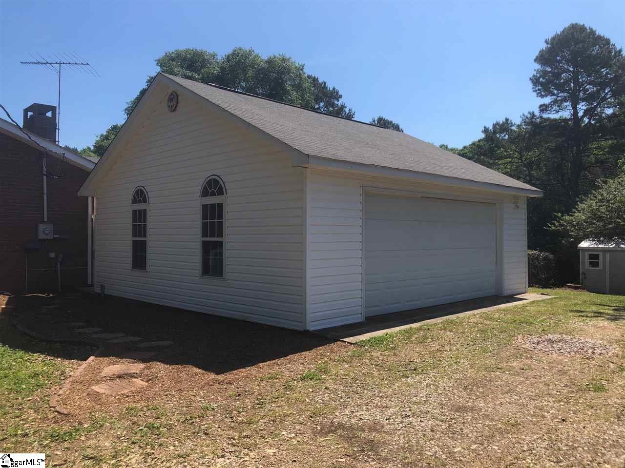 246 Log Shoals Road Greenville, SC 29607 - Photo 27 of 33 Gallery Image 27