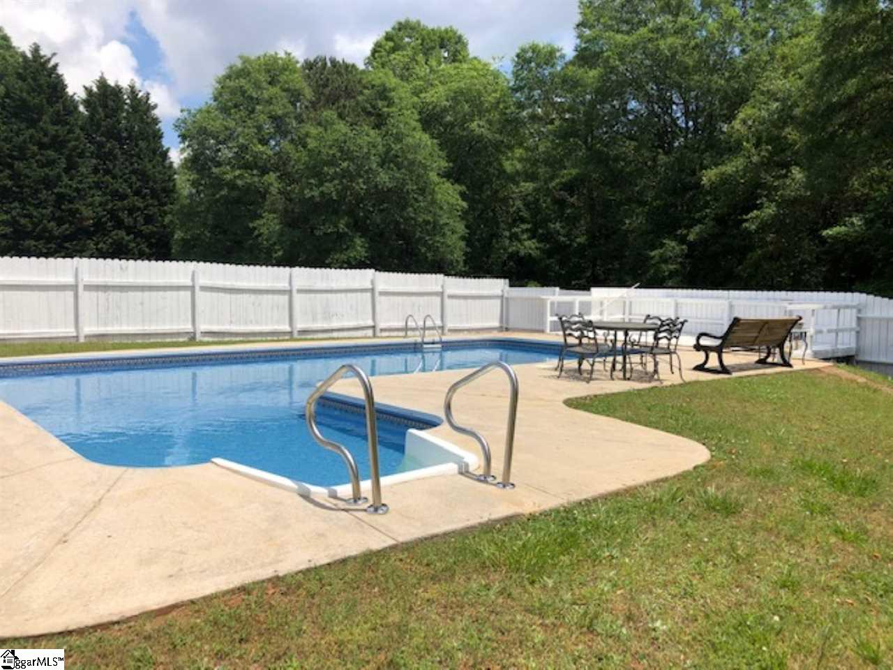 246 Log Shoals Road Greenville, SC 29607 - Photo 7 of 33 Gallery Image 7
