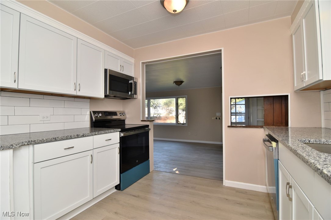 2559 Canterbury Road Cleveland, OH 44118 - Photo 9 of 30