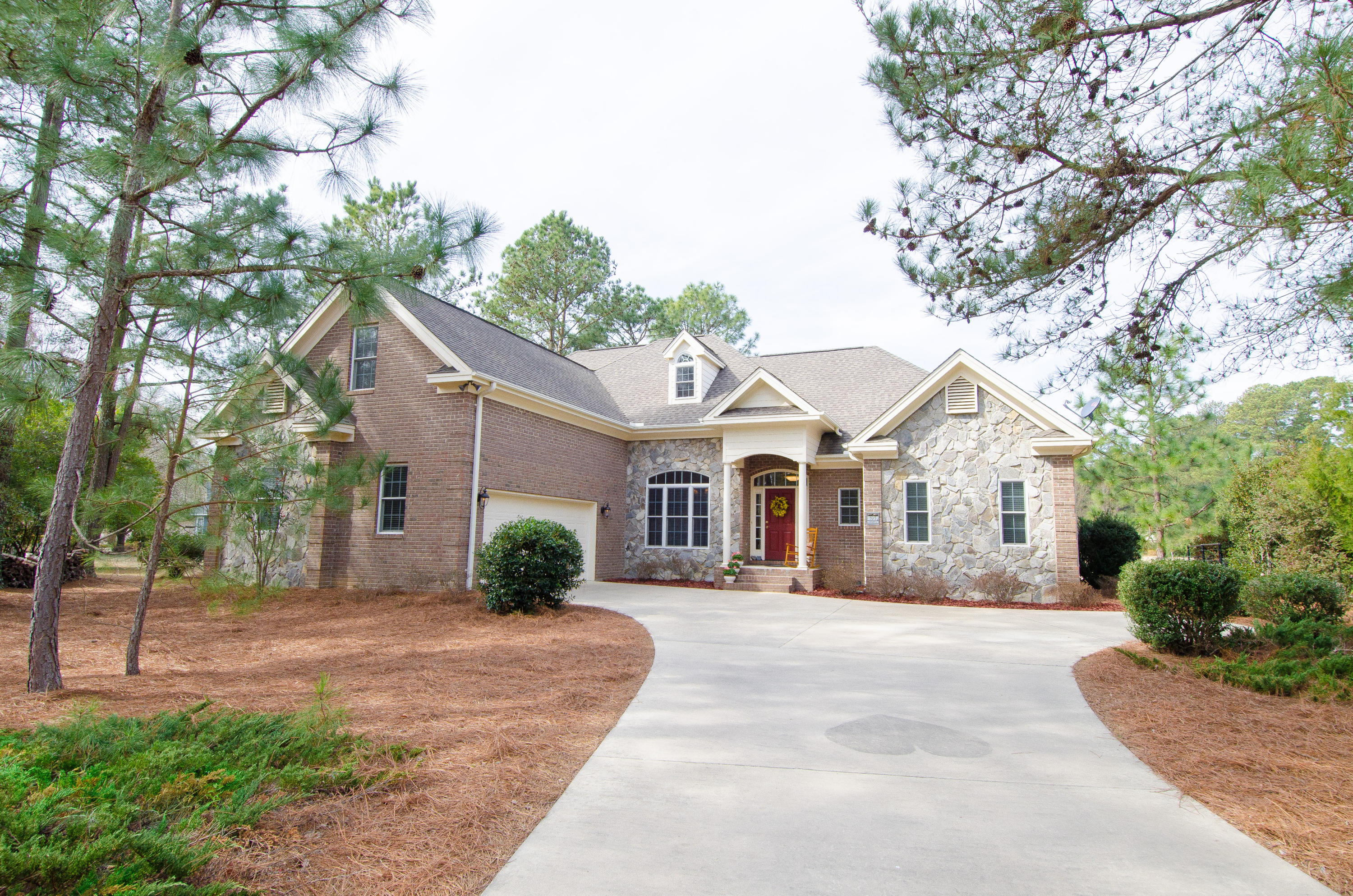195 Ridgewood Road Pinehurst, NC 28374 - Photo 3 of 103 Front of Home