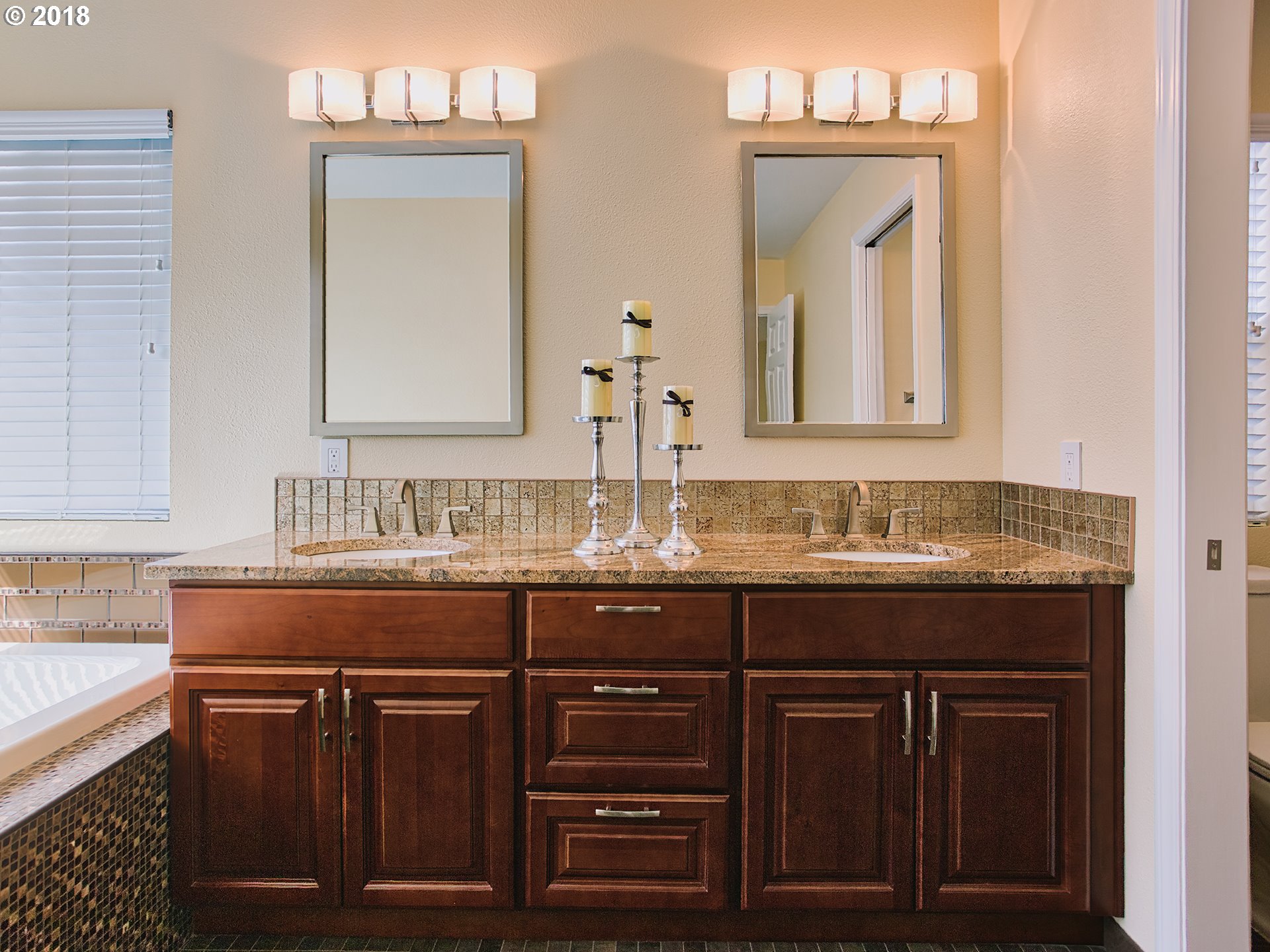 16781 Southwest Hargis Road Beaverton, OR 97007 - Photo 23 of 32 Gallery Image 23