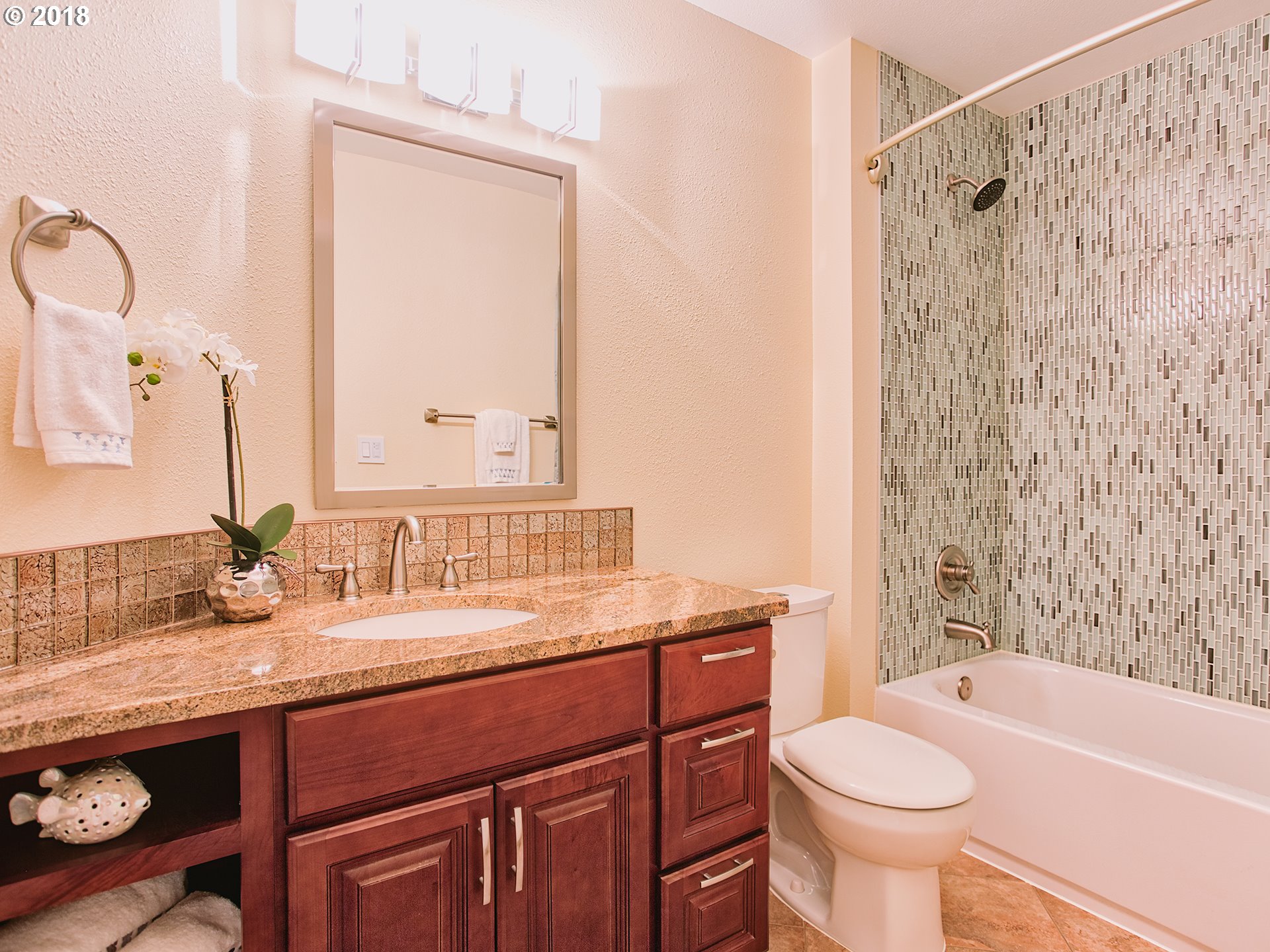 16781 Southwest Hargis Road Beaverton, OR 97007 - Photo 26 of 32 Gallery Image 26