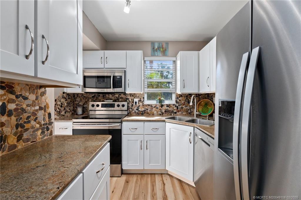1963 Southwest Palm City Road, Unit 32D Stuart, FL 34994 - Photo 10 of 35 Gallery Image 10