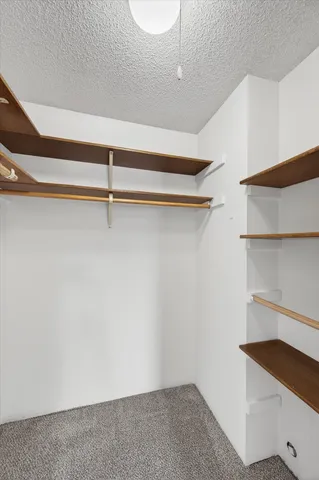 $190,000 | 4372 Buckingham Court, Vadnais Heights, MN 55127