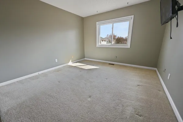 $185,000 | 2542 Stearns Way, St. Cloud, MN 56303