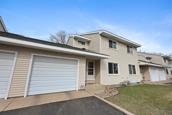 $185,000 | 2542 Stearns Way, St. Cloud, MN 56303