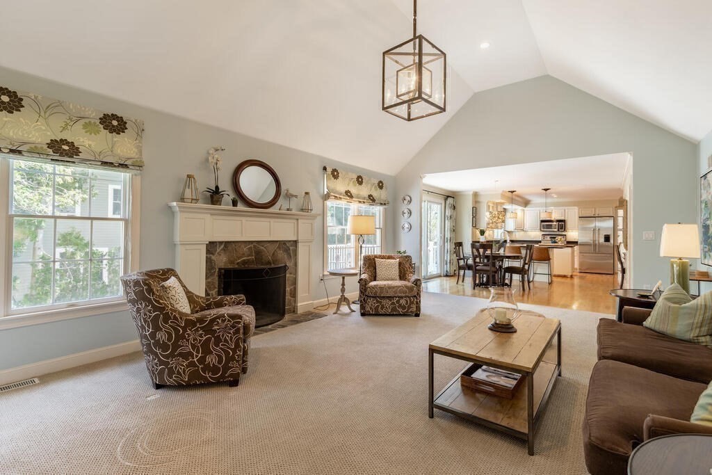 202 Lincoln Street Lexington, MA 02421 - Photo 21 of 37 Gallery Image 21