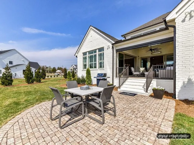 $1,840,425 | 2013 Garden View Lane, Weddington, NC 28104