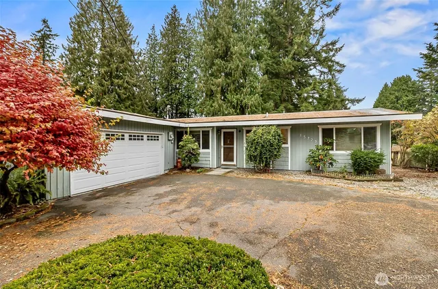 $825,000 | 15729 Larch Way, Lynnwood, WA 98087
