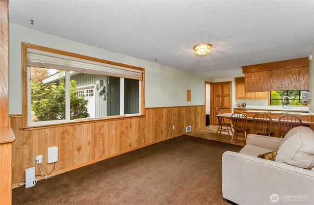 $825,000 | 15729 Larch Way, Lynnwood, WA 98087