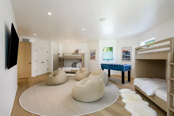 $34,900,000 | 3595 Padaro Lane, Carpinteria, CA 93013