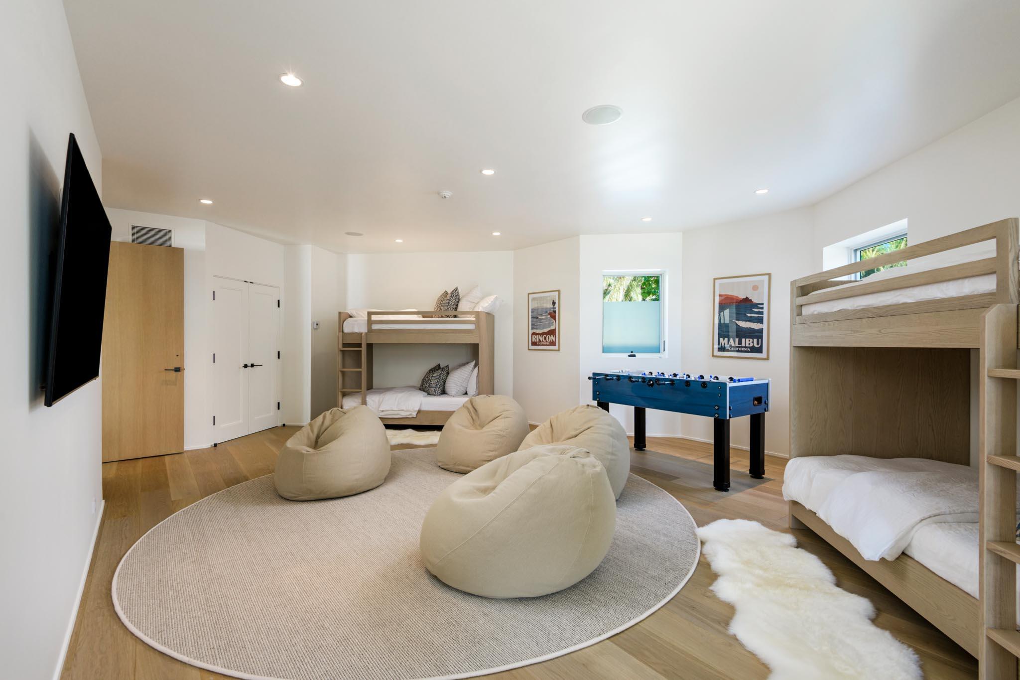 3595 Padaro Lane Carpinteria, CA 93013 - Photo 21 of 28 Bunk Room / Bedroom 3