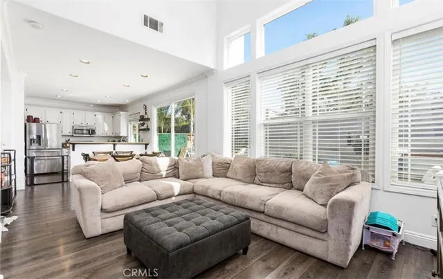 $1,129,000 | 10 Willowbrook Lane, Rancho Santa Margarita, CA 92688