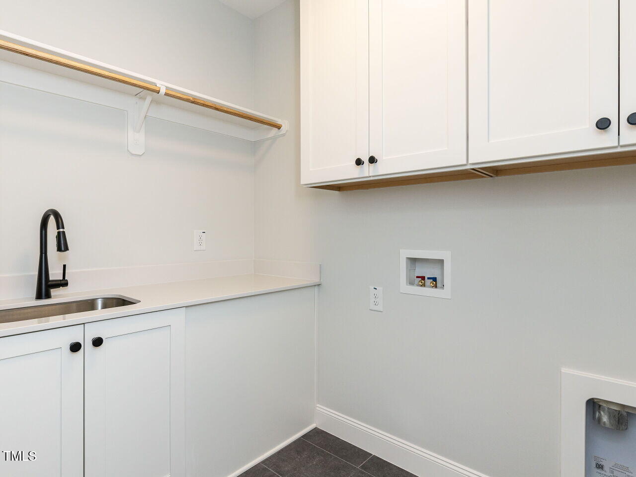 2300 Lyon Street Raleigh, NC 27608 - Photo 30 of 49 028-1280x960-laundry-room