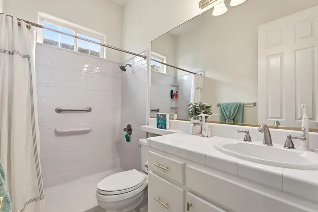 a view of a back yard of the house