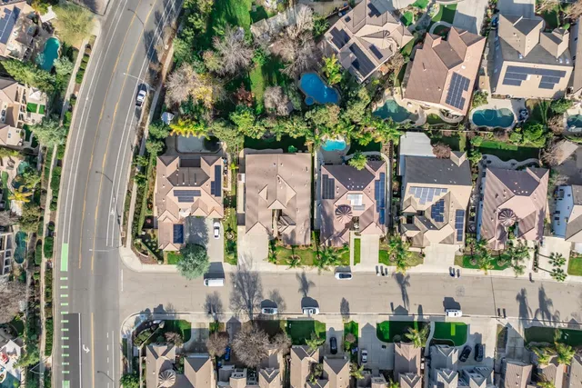 $750,000 | 9584 North Larkspur Avenue, Fresno, CA 93720