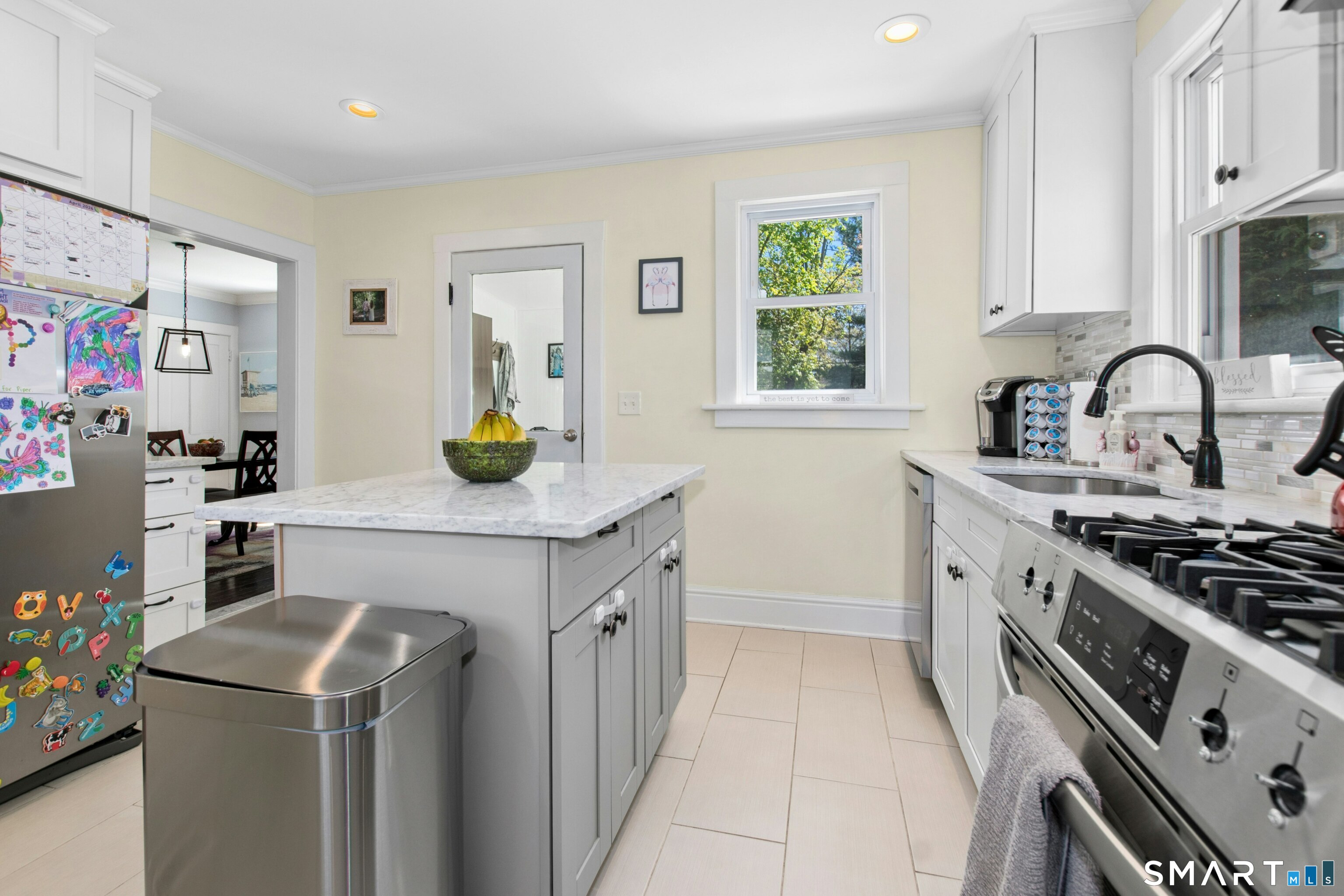 180 Oxford Road Fairfield, CT 06890 - Photo 18 of 27