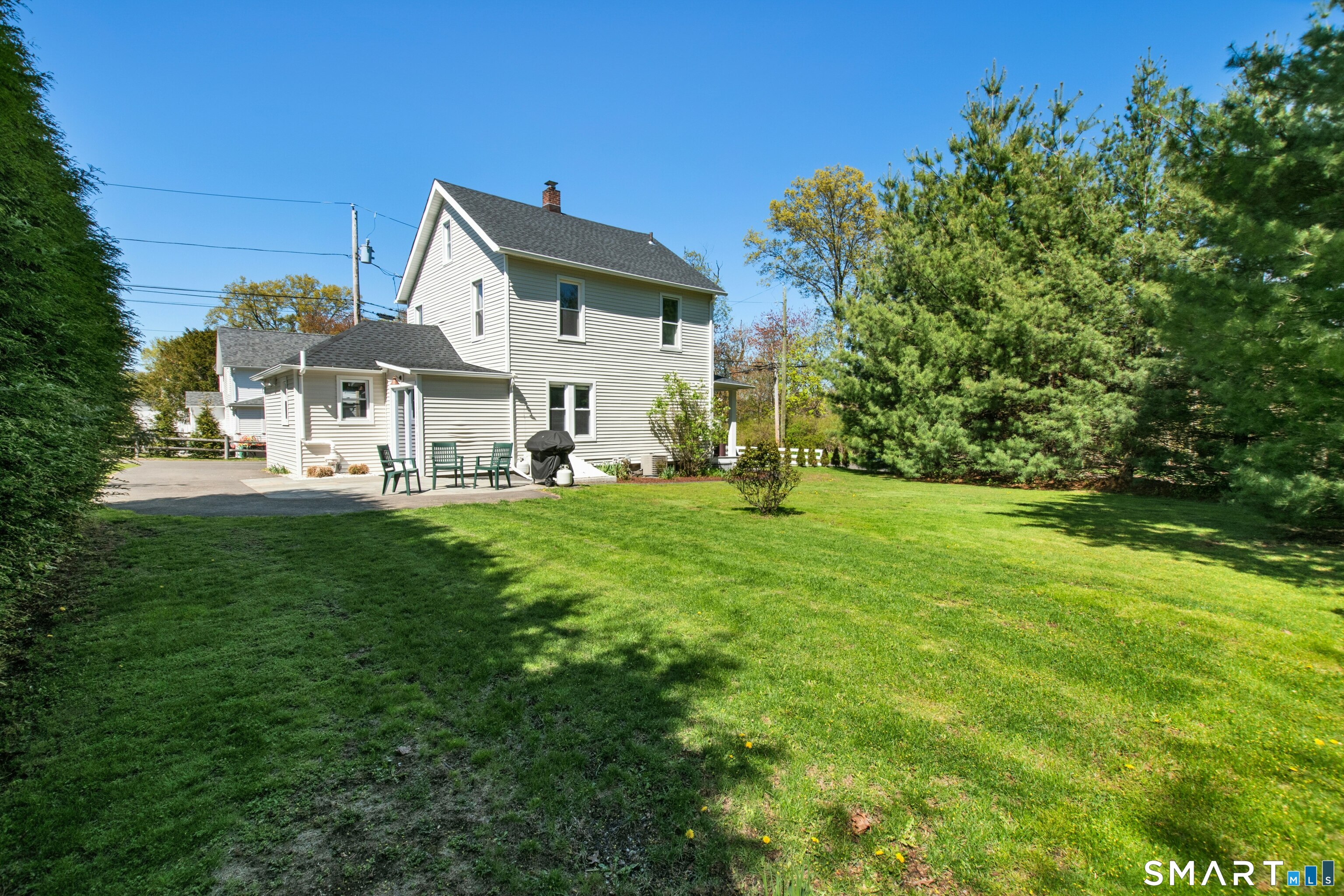 180 Oxford Road Fairfield, CT 06890 - Photo 25 of 27
