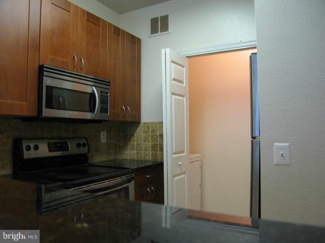 1591 Spring Gate Dr., Unit 3102 McLean, VA 22102 - Photo 11 of 14 Kitchen